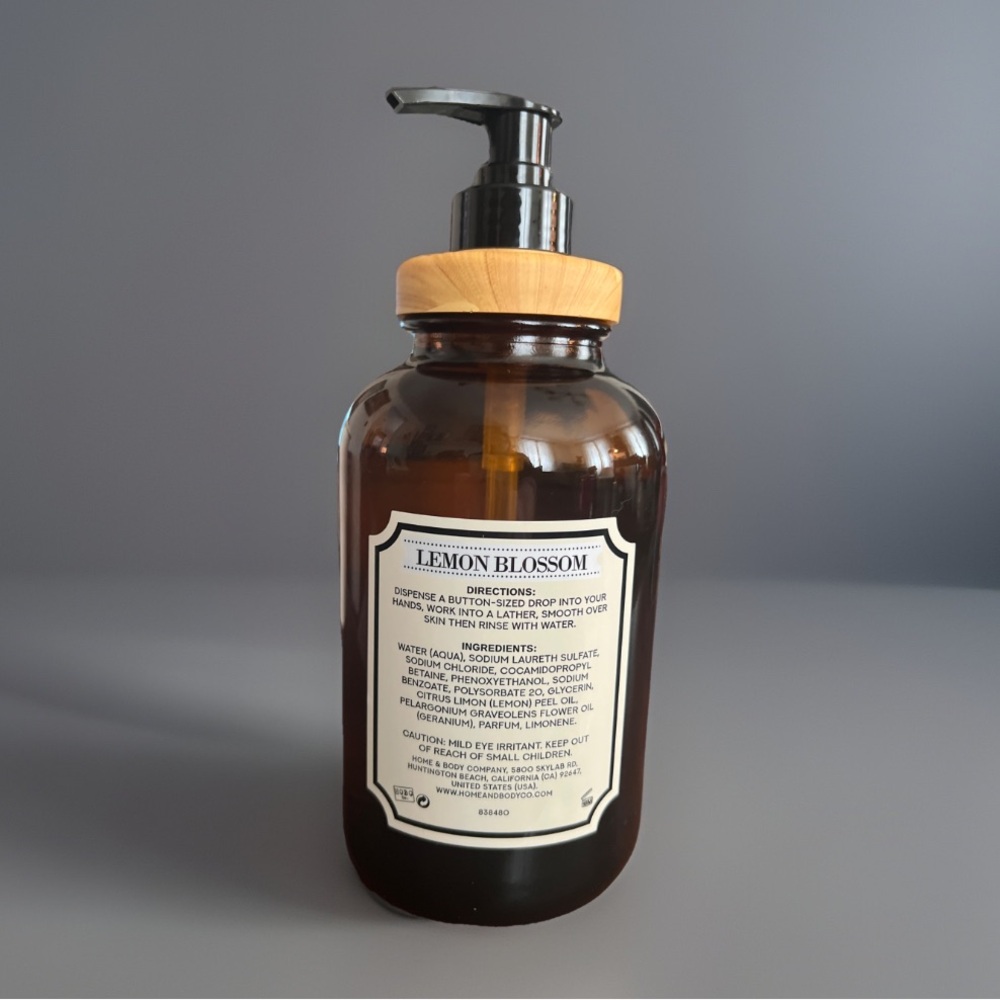 PREMIUM LEMON BLOSSOM LIQUID HAND SOAP IN GLASS BOTTLE - Picture 2 of 2